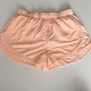 Nike Woman’s Size M Light Peach Athletic Shorts